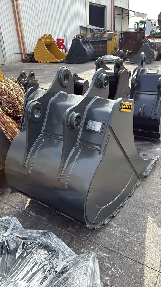 Sunward SWE215 General Purpose Bucket - بكت حفار: صورة 2 Sunward SWE215 General Purpose Bucket - بكت حفار: صورة 2