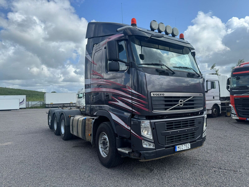 Volvo FH540 - شاحنة ذات خطاف: صورة 2 Volvo FH540 - شاحنة ذات خطاف: صورة 2