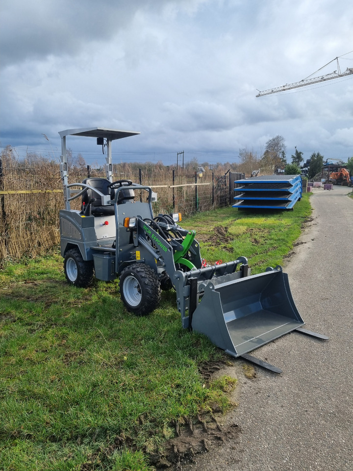 WCM L1150e E-power - اللودر بعجل: صورة 5 WCM L1150e E-power - اللودر بعجل: صورة 5