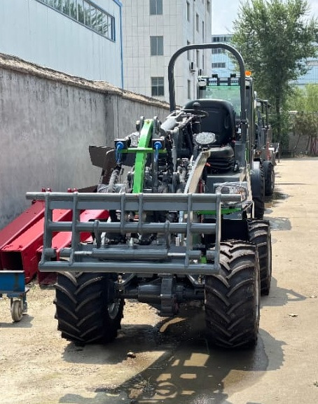 WCM -L1812 - اللودر بعجل: صورة 5 WCM -L1812 - اللودر بعجل: صورة 5