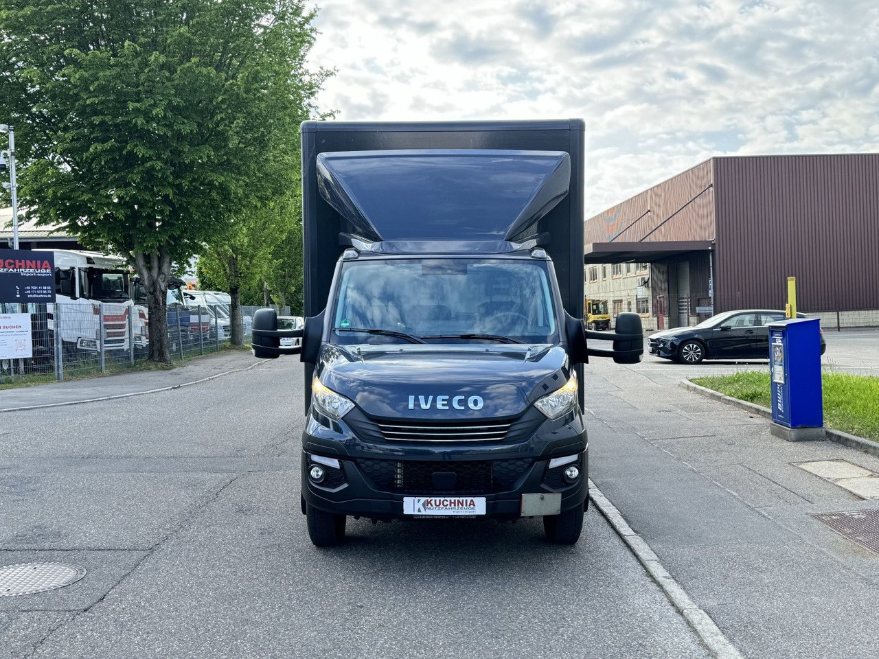 Iveco Daily 72c180 Hi-Matic Koffer LBW Luftgef. Klima - شاحنة مغلقة الصندوق: صورة 2 Iveco Daily 72c180 Hi-Matic Koffer LBW Luftgef. Klima - شاحنة مغلقة الصندوق: صورة 2