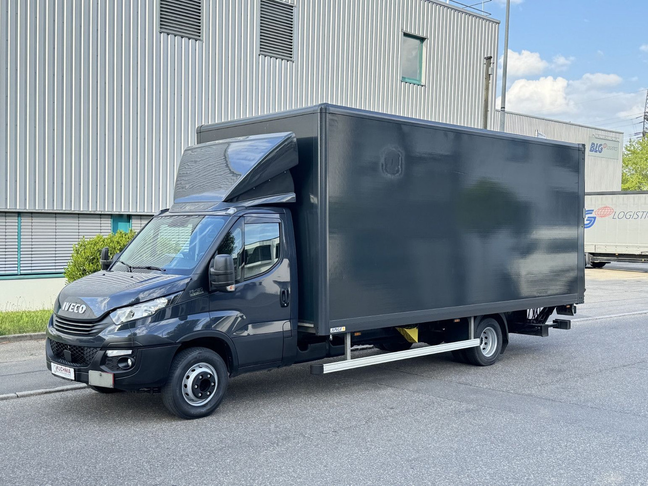 Iveco Daily 72c180 Hi-Matic Koffer LBW Luftgef. Klima - شاحنة مغلقة الصندوق: صورة 3 Iveco Daily 72c180 Hi-Matic Koffer LBW Luftgef. Klima - شاحنة مغلقة الصندوق: صورة 3