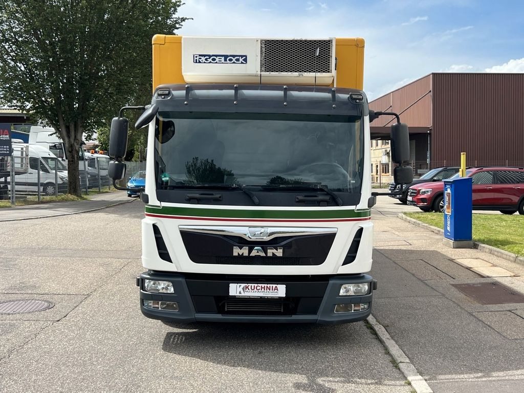 MAN TGL 8.220 Kühlkoffer 5,26m LBW Klima Luftgef. MAN TGL 8.220 Kühlkoffer 5,26m LBW Klima Luftgef. - شاحنة مُبرّدة للتوصيل: صورة 2 MAN TGL 8.220 Kühlkoffer 5,26m LBW Klima Luftgef. MAN TGL 8.220 Kühlkoffer 5,26m LBW Klima Luftgef. - شاحنة مُبرّدة للتوصيل: صورة 2