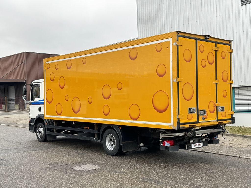 MAN TGM 12.250 Tiefkühlkoffer 6,9m SUPRA 850 LBW E5 MAN TGM 12.250 Tiefkühlkoffer 6,9m SUPRA 850 LBW E5 - شاحنة الفريزر: صورة 5 MAN TGM 12.250 Tiefkühlkoffer 6,9m SUPRA 850 LBW E5 MAN TGM 12.250 Tiefkühlkoffer 6,9m SUPRA 850 LBW E5 - شاحنة الفريزر: صورة 5