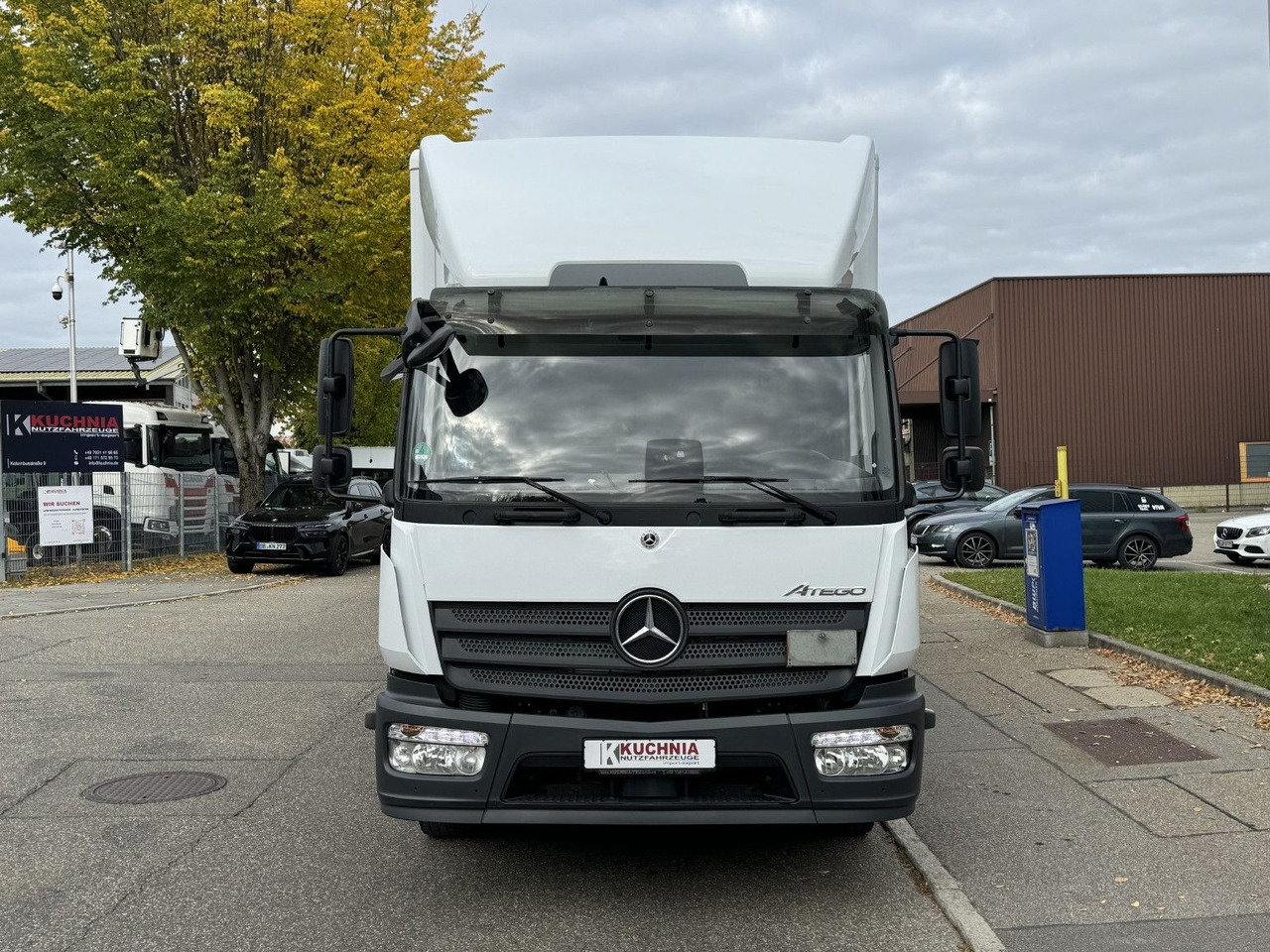 Mercedes-Benz Atego 1221 L Koffer 6,1m LBW AHK Klima TOP - شاحنة مقفلة: صورة 2 Mercedes-Benz Atego 1221 L Koffer 6,1m LBW AHK Klima TOP - شاحنة مقفلة: صورة 2
