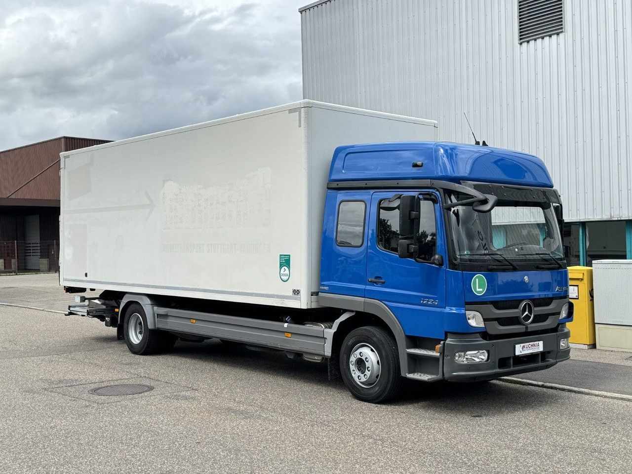 Mercedes-Benz Atego 1224 L Möbelkoffer GH 6-Sitze u-LBW Umzug - شاحنة مقفلة: صورة 4 Mercedes-Benz Atego 1224 L Möbelkoffer GH 6-Sitze u-LBW Umzug - شاحنة مقفلة: صورة 4