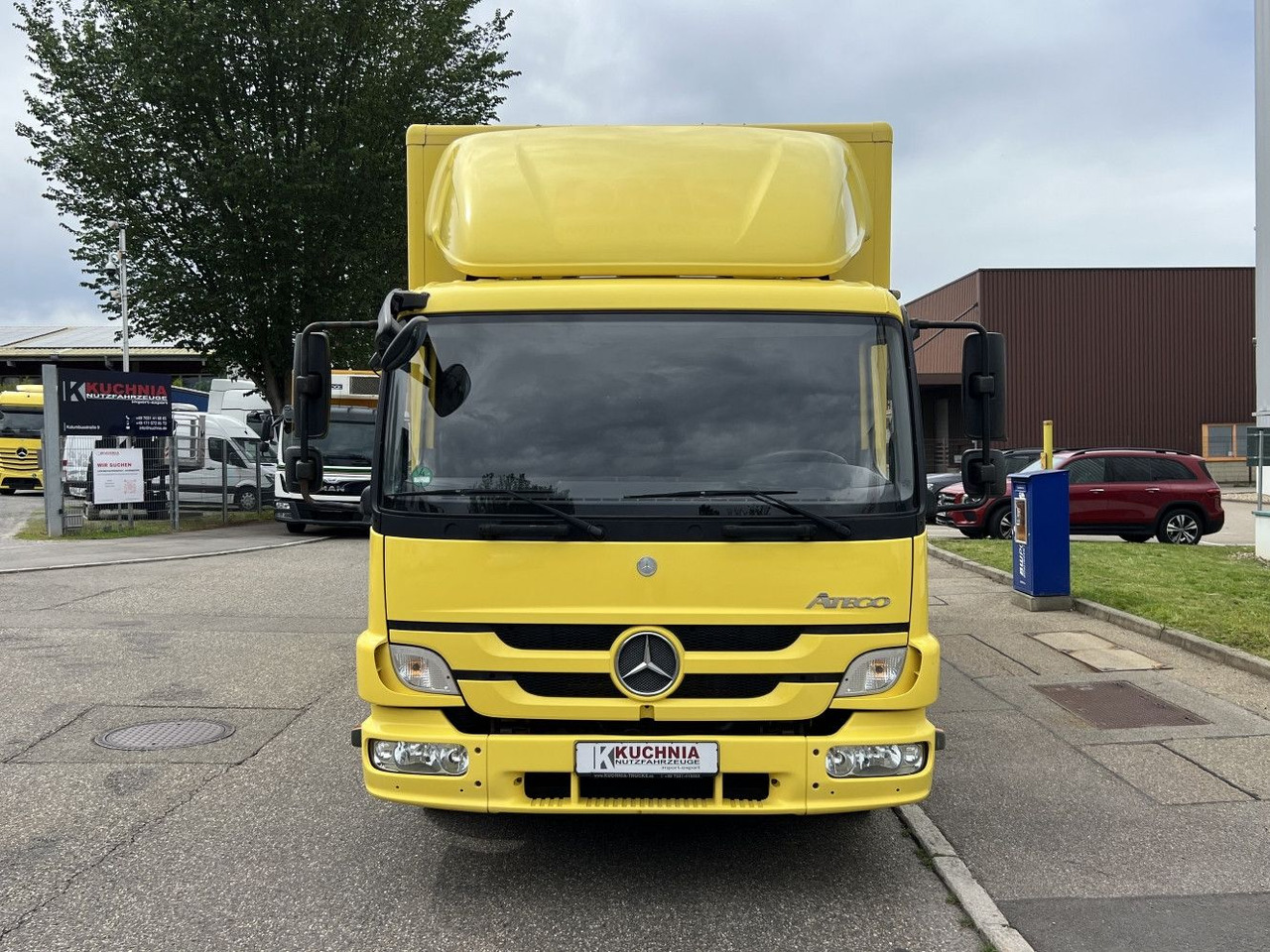 Mercedes-Benz Atego 816L Möbelkoffer 6,15m LBW 3-Sitze Euro-5 - شاحنة مغلقة الصندوق: صورة 2 Mercedes-Benz Atego 816L Möbelkoffer 6,15m LBW 3-Sitze Euro-5 - شاحنة مغلقة الصندوق: صورة 2