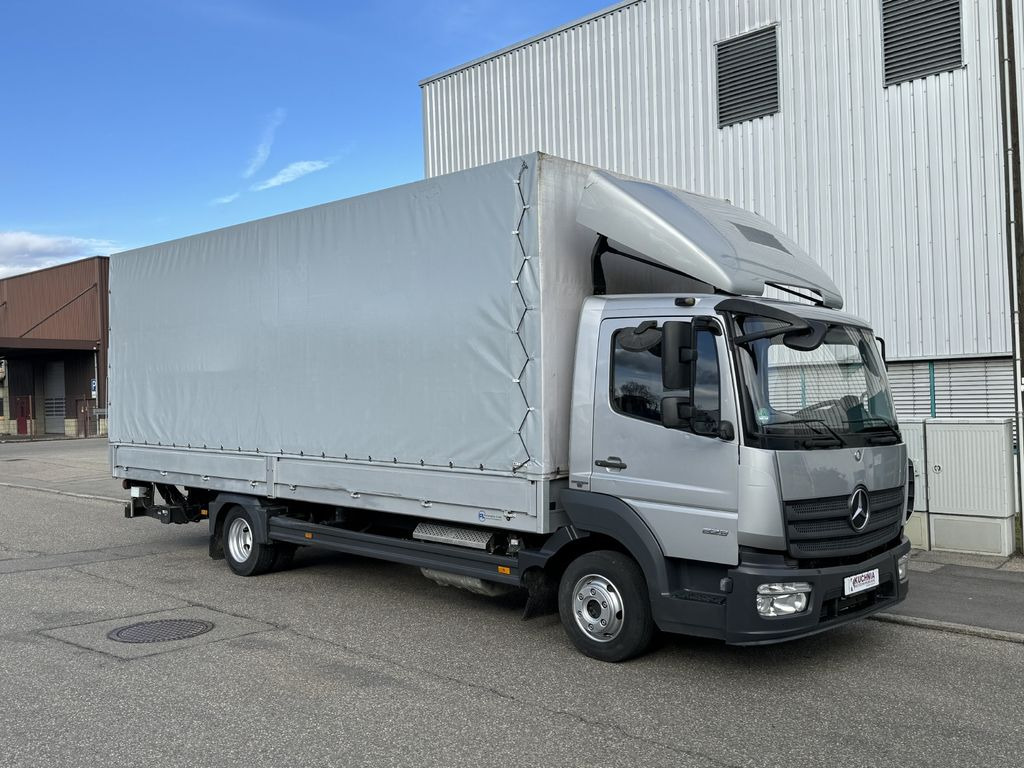 Mercedes-Benz Atego 823L Pritsche 7,2m LBW Klima Automatik - شاحنة ستارة جانبية: صورة 1 Mercedes-Benz Atego 823L Pritsche 7,2m LBW Klima Automatik - شاحنة ستارة جانبية: صورة 1