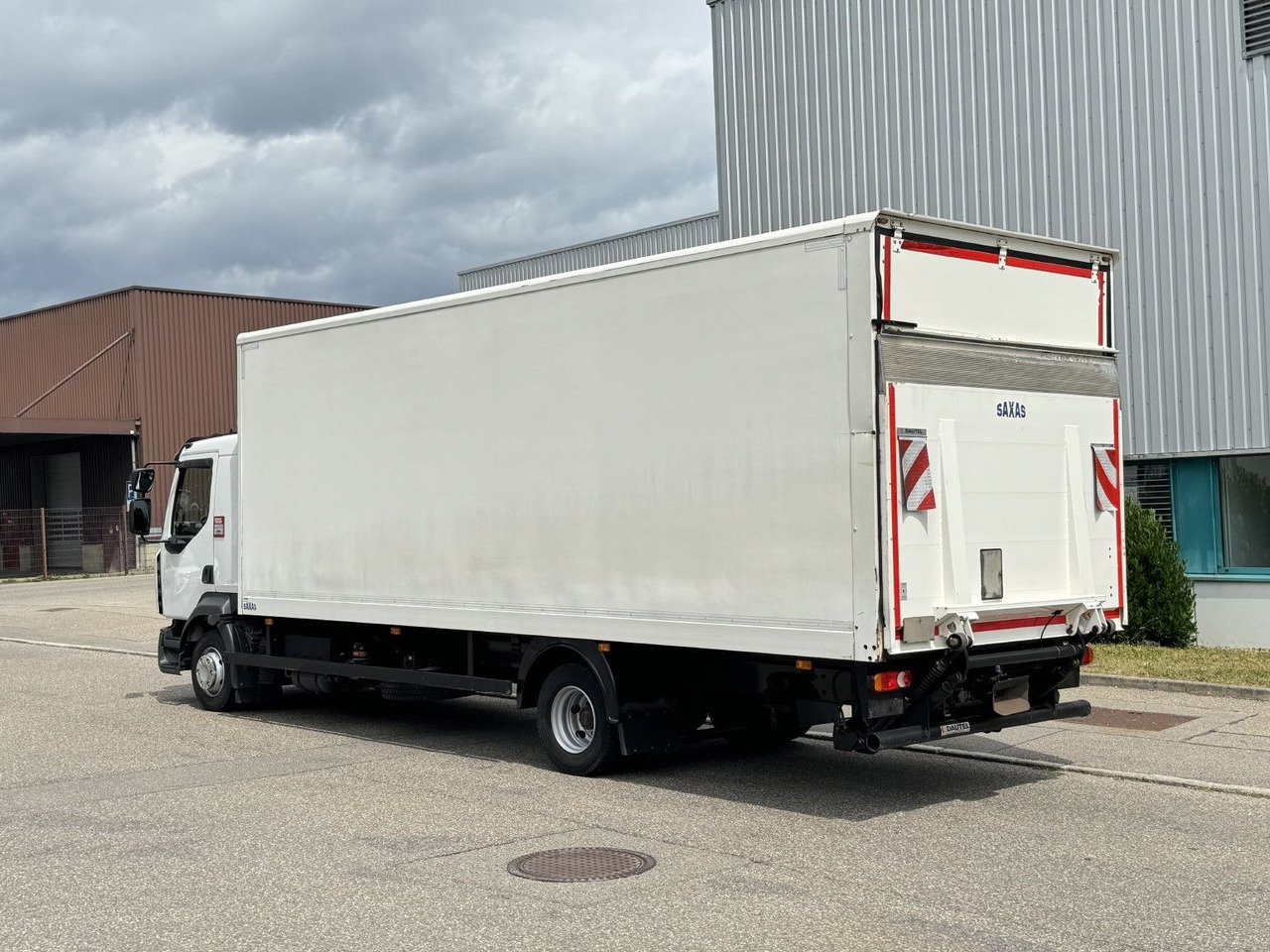 Renault D12-240 Koffer 7,3m AHK L-Haus Klima Luft - شاحنة مقفلة: صورة 5 Renault D12-240 Koffer 7,3m AHK L-Haus Klima Luft - شاحنة مقفلة: صورة 5