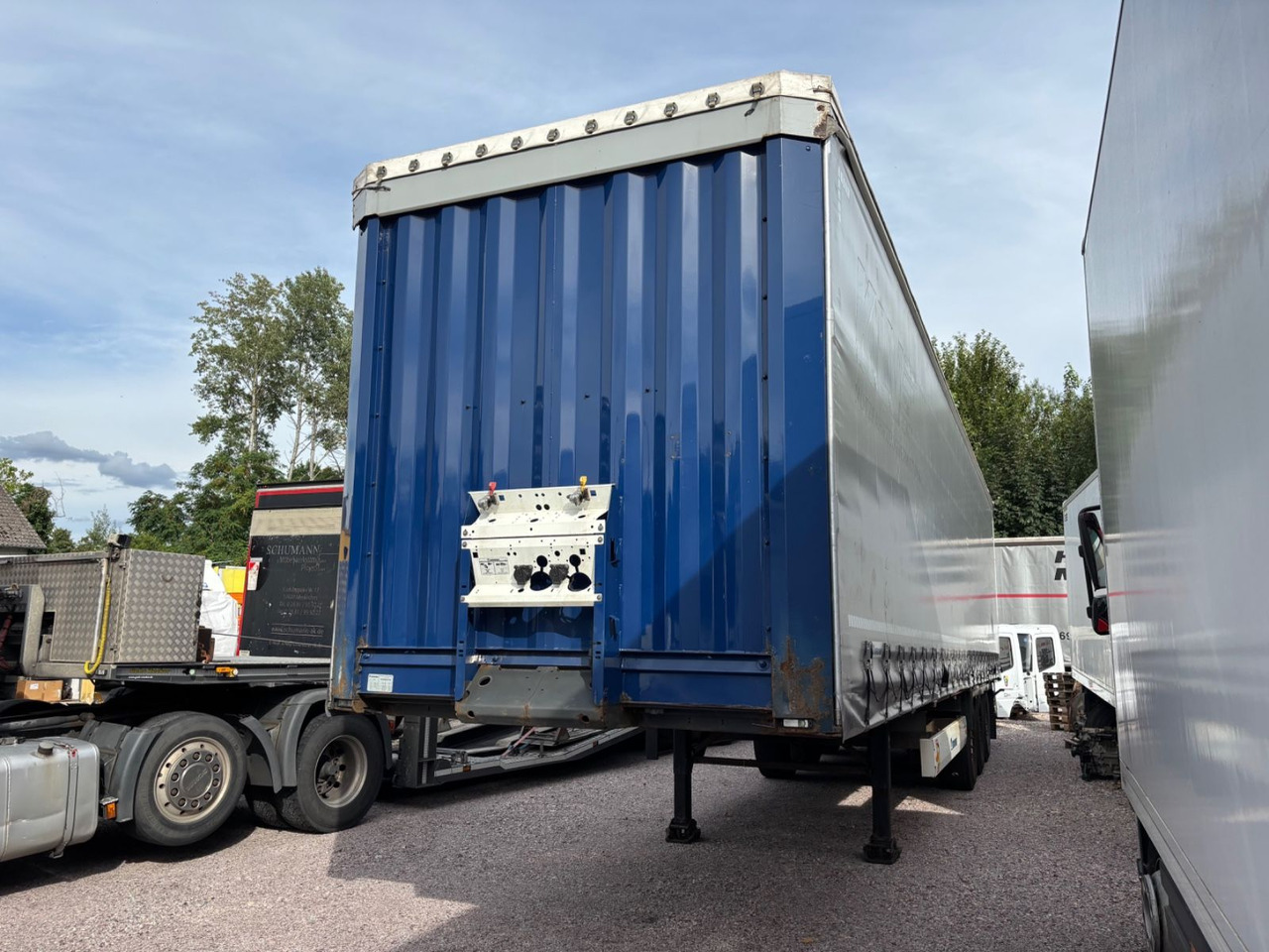 Krone SD, Edscha, Liftachse, TÜV 05/26 - نصف مقطورة ستارة: صورة 4 Krone SD, Edscha, Liftachse, TÜV 05/26 - نصف مقطورة ستارة: صورة 4