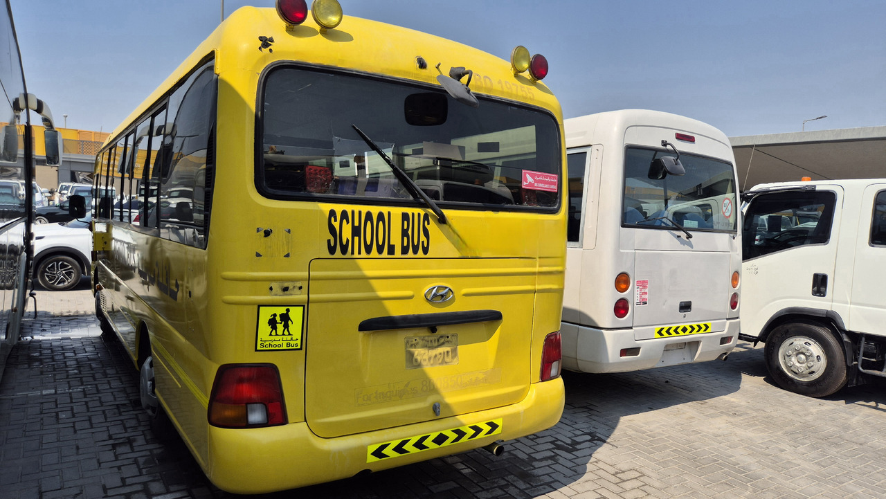 Toyota Coaster // Hyundai County... 30 places ... Climatisé - حافلة صغيرة, ميكروباص: صورة 5 Toyota Coaster // Hyundai County... 30 places ... Climatisé - حافلة صغيرة, ميكروباص: صورة 5