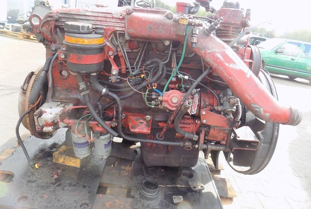 IVECO 8060.45B IVECO Eurocargo 6.0 - محرك - شاحنة: صورة 1 IVECO 8060.45B IVECO Eurocargo 6.0 - محرك - شاحنة: صورة 1