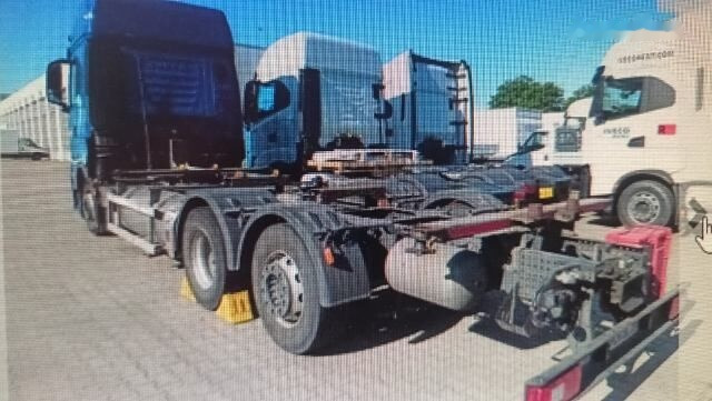 IVECO 26460 - شاحنات الحاويات / جسم علوي قابل للتغيير شاحنة: صورة 4 IVECO 26460 - شاحنات الحاويات / جسم علوي قابل للتغيير شاحنة: صورة 4