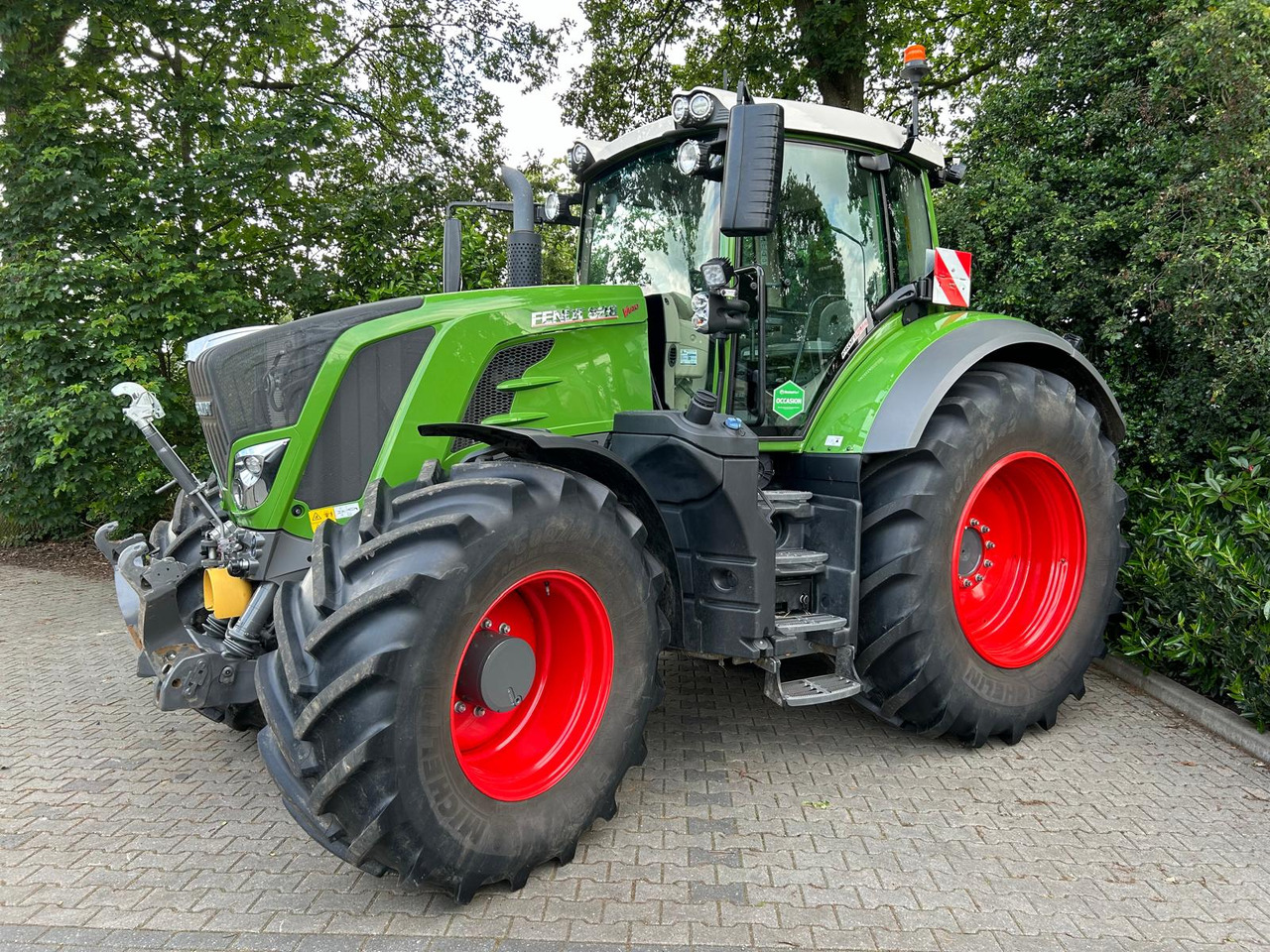 Fendt 828 Vario S4 ProfiPlus - جرار: صورة 1 Fendt 828 Vario S4 ProfiPlus - جرار: صورة 1