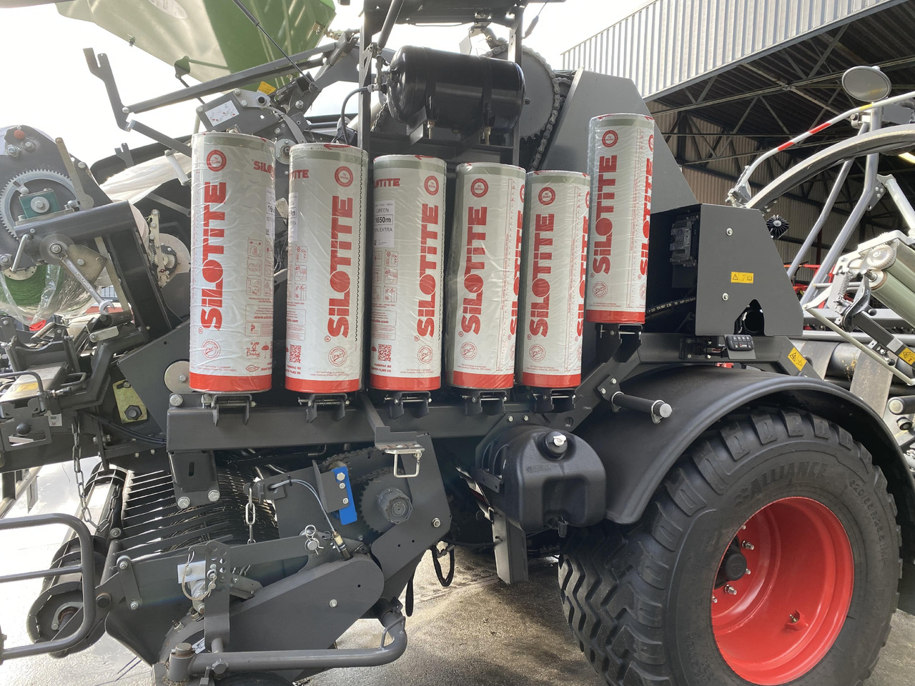 آلة تغليف بالة التبن Fendt Rotana 130F: صورة 11