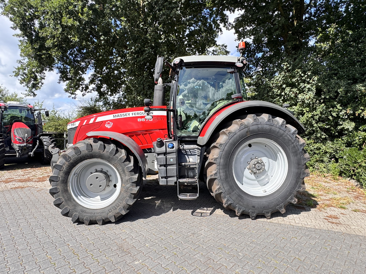 MASSEY FERGUSON 8670 Dyna-VT - جرار: صورة 4 MASSEY FERGUSON 8670 Dyna-VT - جرار: صورة 4