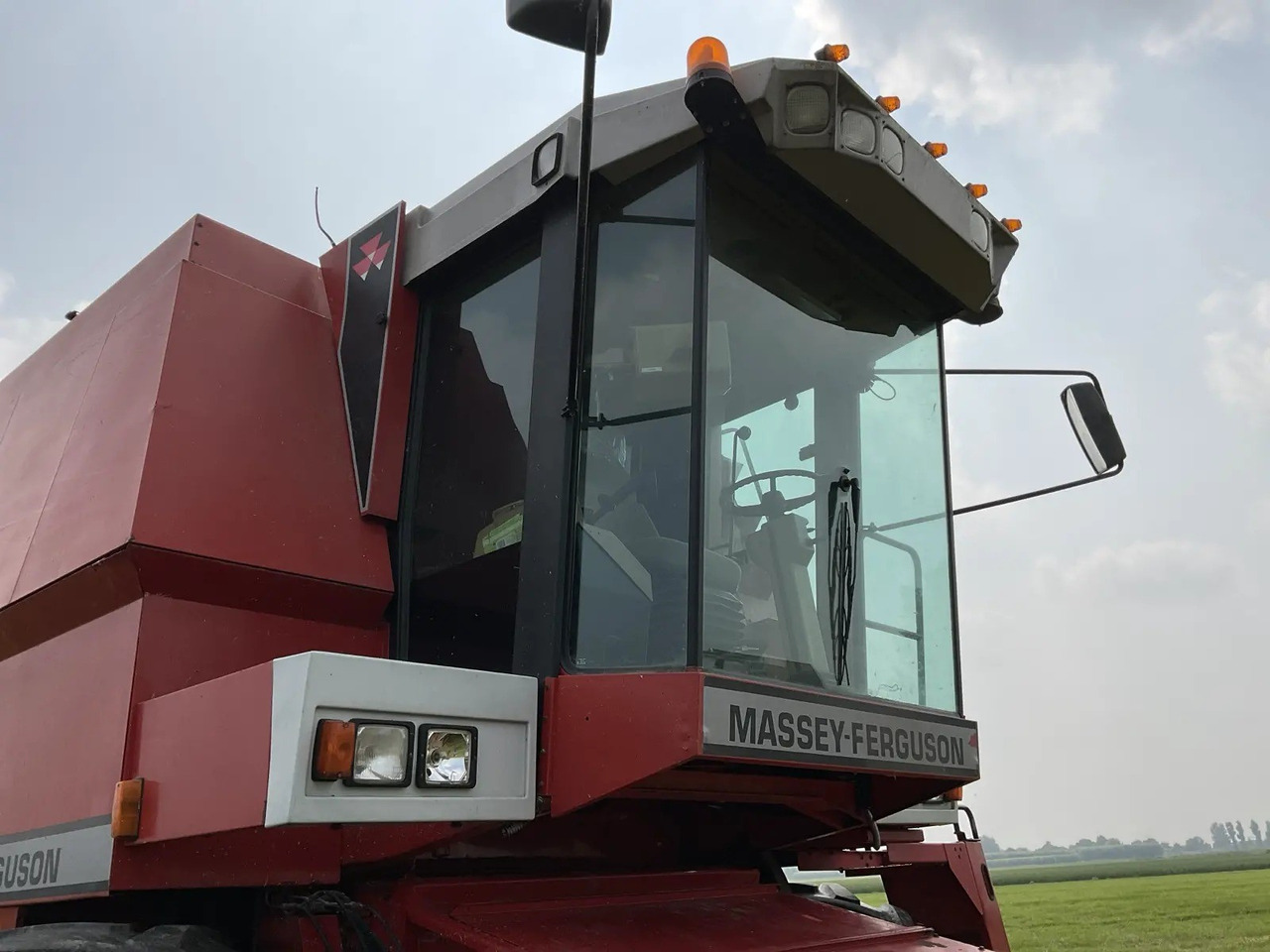 Massey Ferguson 38RS - حصادة موحَّدة: صورة 4 Massey Ferguson 38RS - حصادة موحَّدة: صورة 4