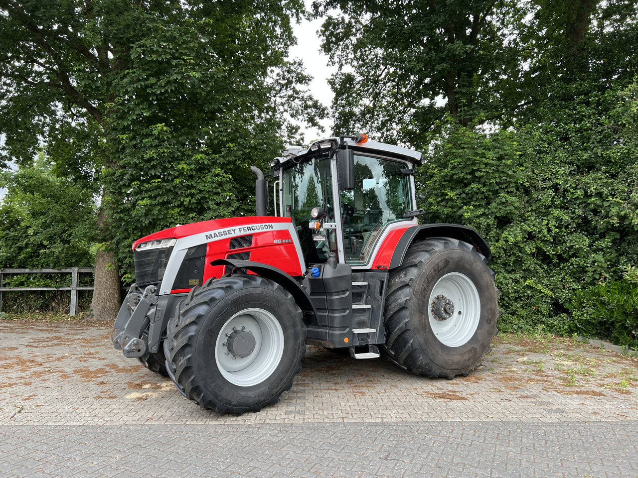 جرار Massey Ferguson 8S.225 Dyne E-power: صورة 1