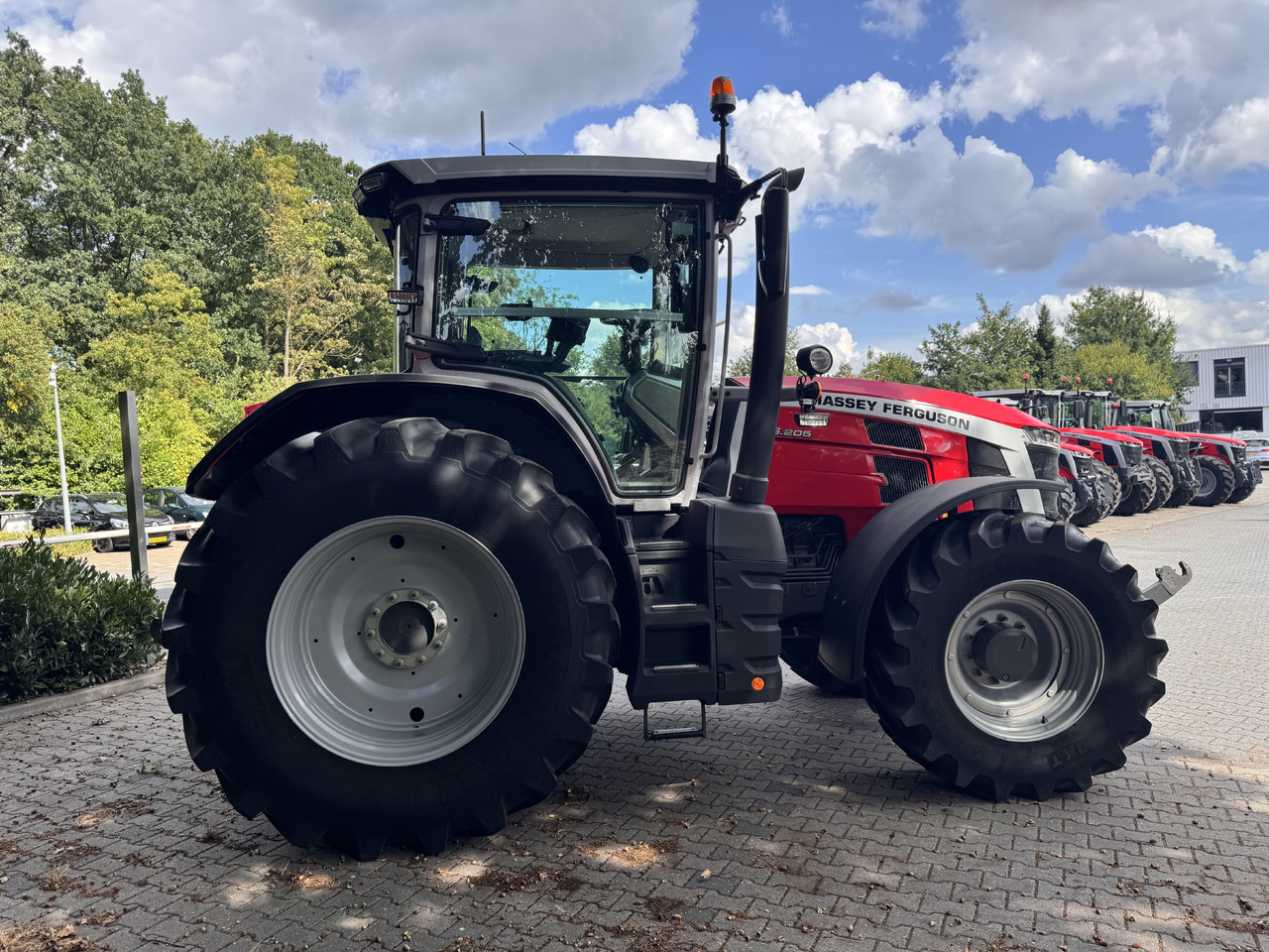 Massey Ferguson 8s.205 Dyna7 Exclusive - جرار: صورة 5 Massey Ferguson 8s.205 Dyna7 Exclusive - جرار: صورة 5