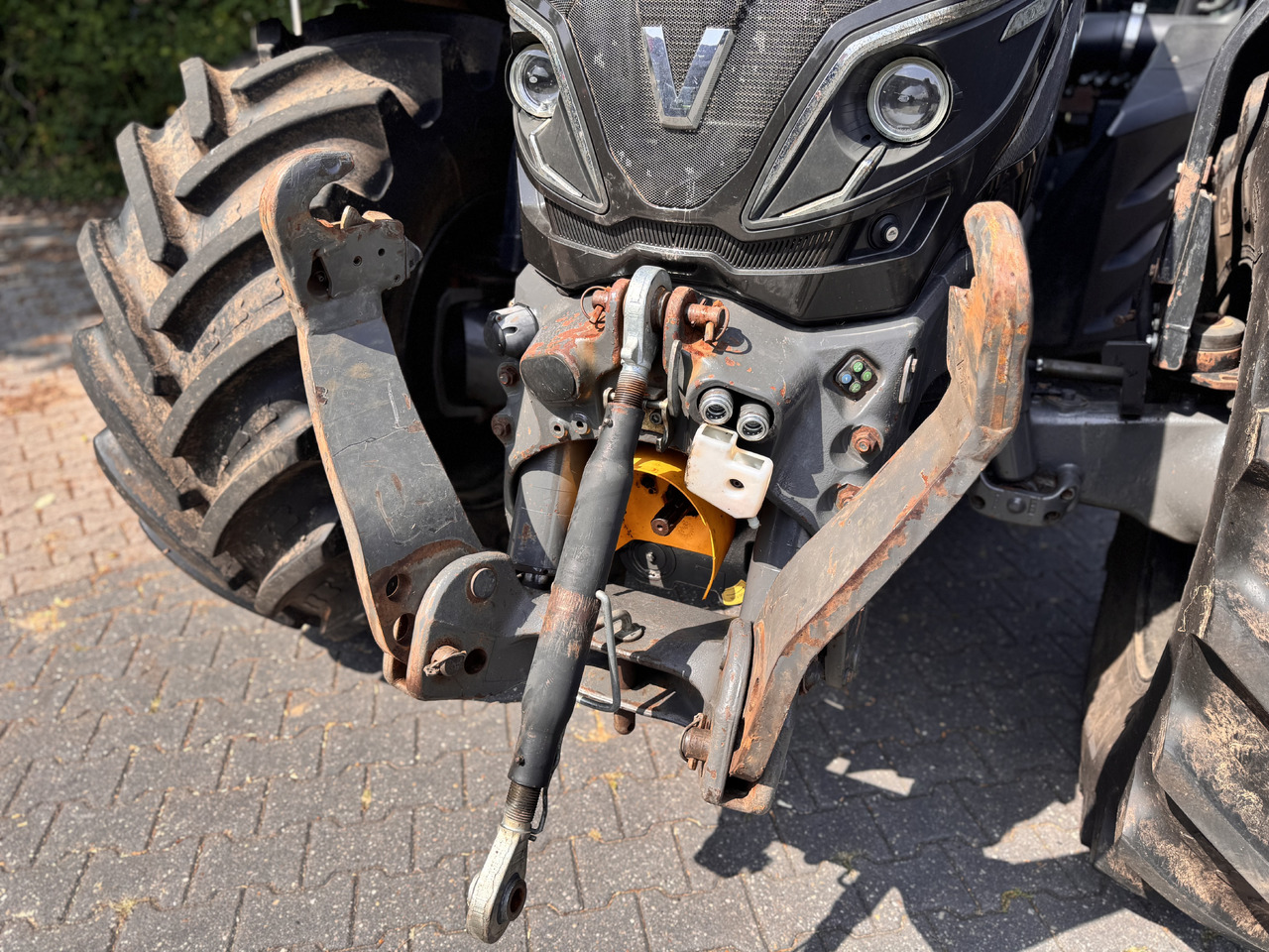 Valtra T214 Direct - جرار: صورة 5 Valtra T214 Direct - جرار: صورة 5