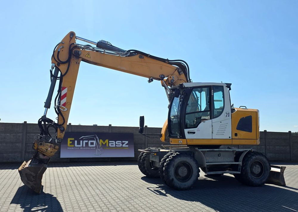 Liebherr A918 COMPACT, 2014 ROK, SW 48 LIKUFIX szybkozłącze - حفارة دولاب: صورة 1 Liebherr A918 COMPACT, 2014 ROK, SW 48 LIKUFIX szybkozłącze - حفارة دولاب: صورة 1
