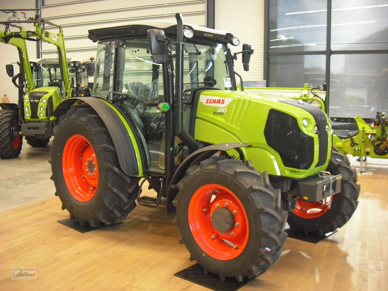 CLAAS Elios 210 - جرار: صورة 1 CLAAS Elios 210 - جرار: صورة 1