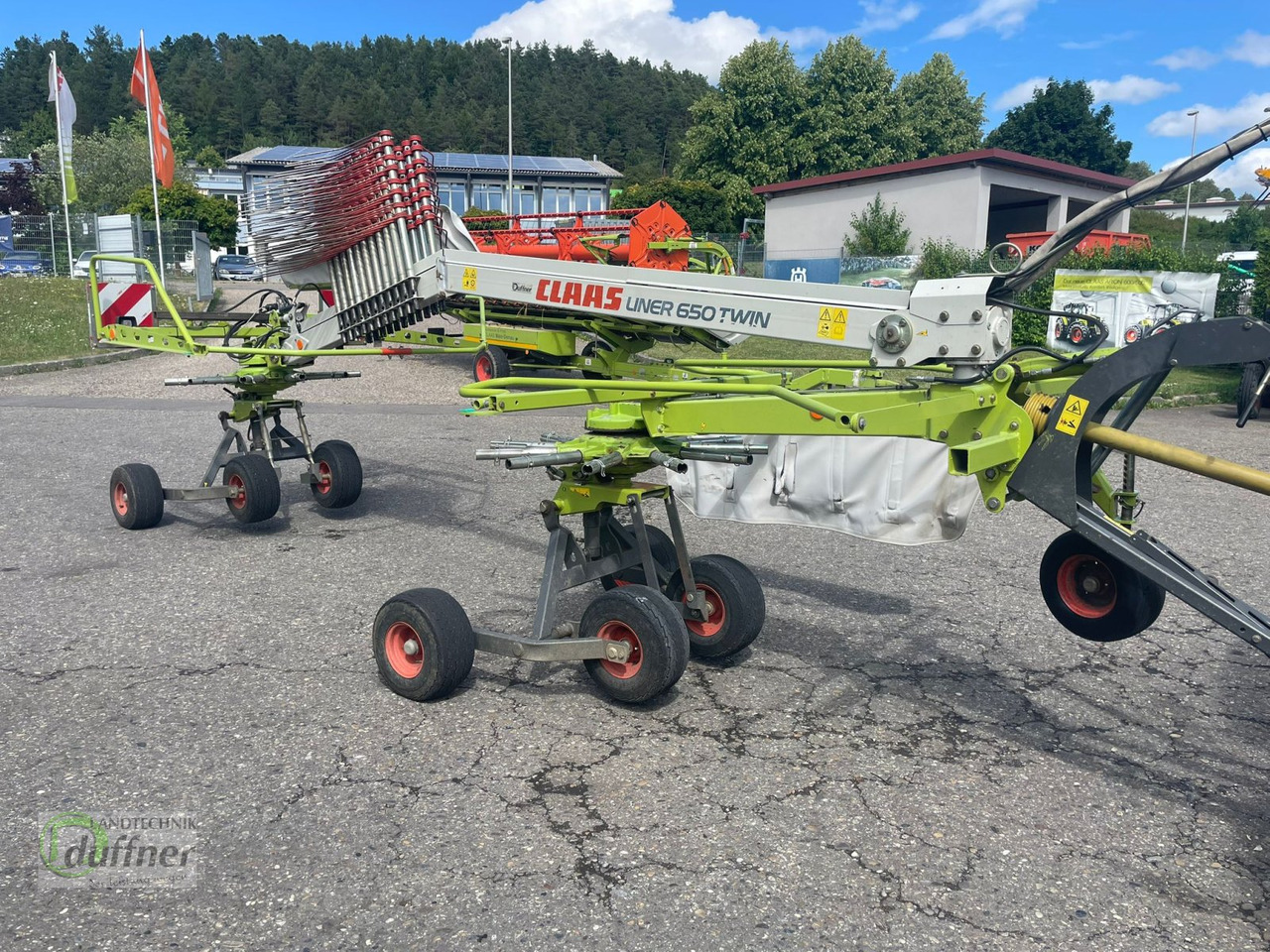 CLAAS Liner 650 Twin - آلة تيبيس العشب/ آلة جمع العشب: صورة 1 CLAAS Liner 650 Twin - آلة تيبيس العشب/ آلة جمع العشب: صورة 1