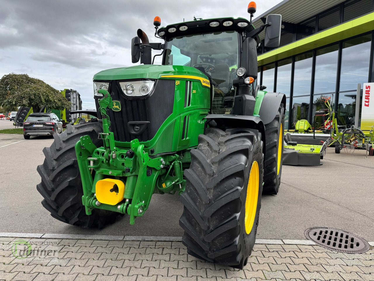 John Deere 6R 250 - جرار: صورة 3 John Deere 6R 250 - جرار: صورة 3