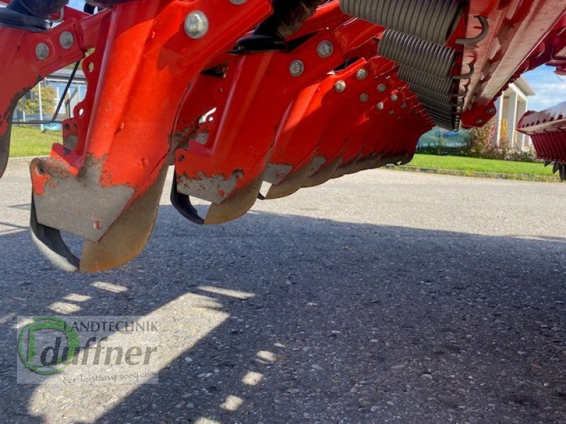 Kuhn HRB 303 Integra 3003 - آلة البذار متعددة الوظائف: صورة 4 Kuhn HRB 303 Integra 3003 - آلة البذار متعددة الوظائف: صورة 4