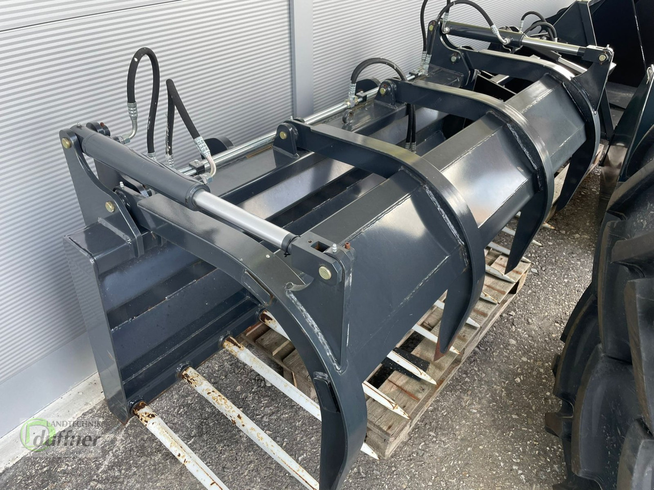 Schäffer Dung- und Silagezange 2,2m - معدات السيلاج: صورة 1 Schäffer Dung- und Silagezange 2,2m - معدات السيلاج: صورة 1