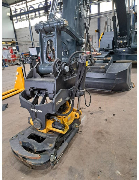 Engcon EC233, OQ80, GB29 = Rotator + Coupler + Gripper + - ملحق - آلات البناء: صورة 5 Engcon EC233, OQ80, GB29 = Rotator + Coupler + Gripper + - ملحق - آلات البناء: صورة 5
