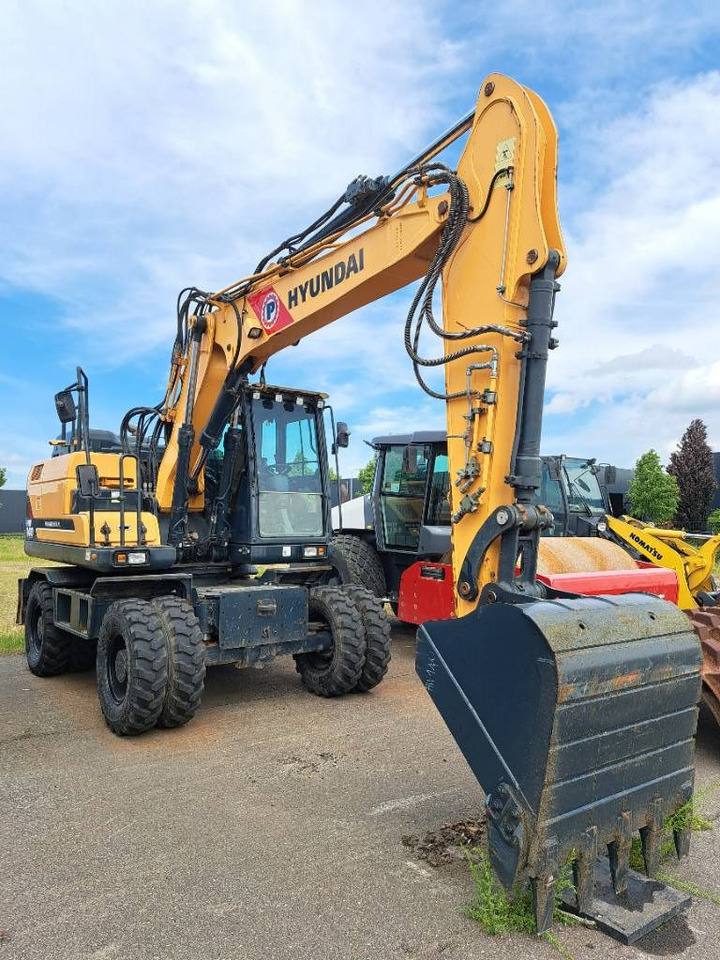 Hyundai HW140 - حفارة دولاب: صورة 2 Hyundai HW140 - حفارة دولاب: صورة 2