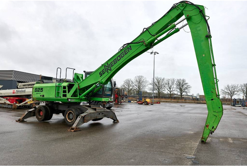 Sennebogen 825 M - معالج النفايات: صورة 4 Sennebogen 825 M - معالج النفايات: صورة 4