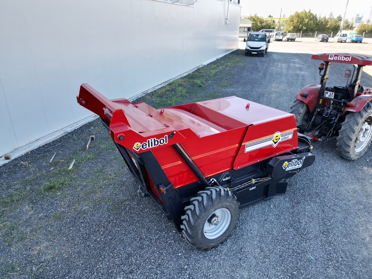 ELİBOL ELİBOL STONE COLLECTOR - معدات حرث التربة: صورة 1 ELİBOL ELİBOL STONE COLLECTOR - معدات حرث التربة: صورة 1