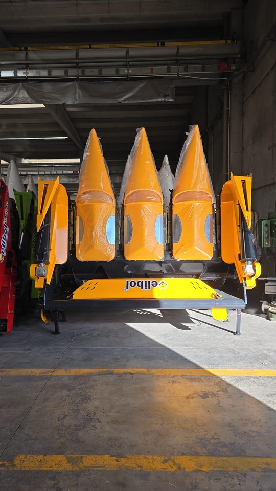 ELİBOL LR03 4 ROWS CORN HEADER - حصادة الذرة: صورة 1 ELİBOL LR03 4 ROWS CORN HEADER - حصادة الذرة: صورة 1