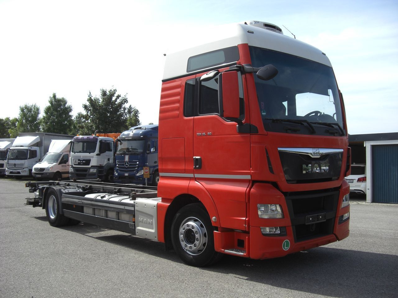 MAN 18360XXL TGX / LBW MAN 18360XXL TGX / LBW - شاحنات الحاويات / جسم علوي قابل للتغيير شاحنة: صورة 2 MAN 18360XXL TGX / LBW MAN 18360XXL TGX / LBW - شاحنات الحاويات / جسم علوي قابل للتغيير شاحنة: صورة 2