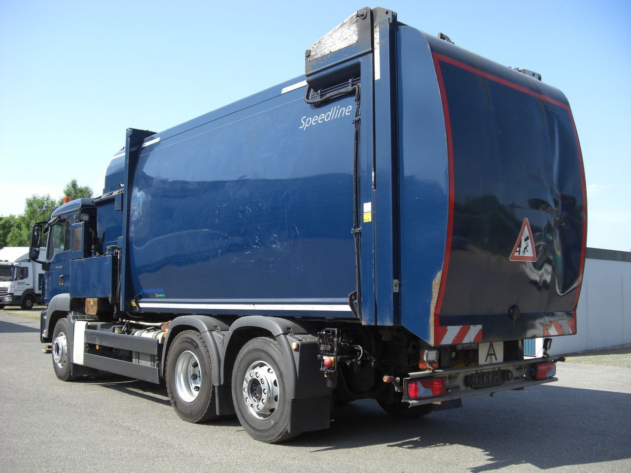 MAN 26360FNLL / SEITENLADER MAN 26360FNLL / SEITENLADER - شاحنة النفايات: صورة 4 MAN 26360FNLL / SEITENLADER MAN 26360FNLL / SEITENLADER - شاحنة النفايات: صورة 4