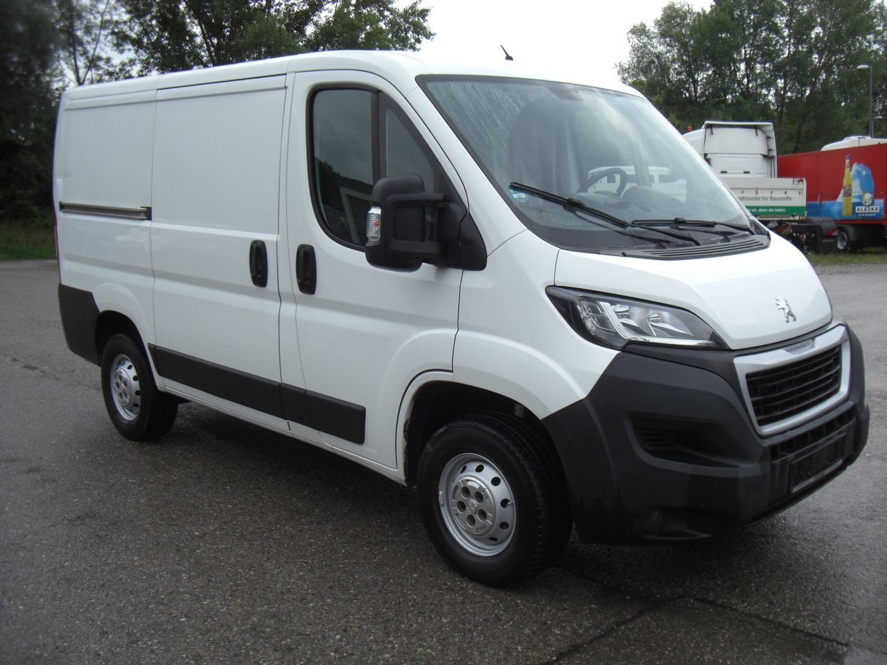Peugeot BOXER 2,0 KURZ/NIEDRIG - فان المدمجة: صورة 2 Peugeot BOXER 2,0 KURZ/NIEDRIG - فان المدمجة: صورة 2