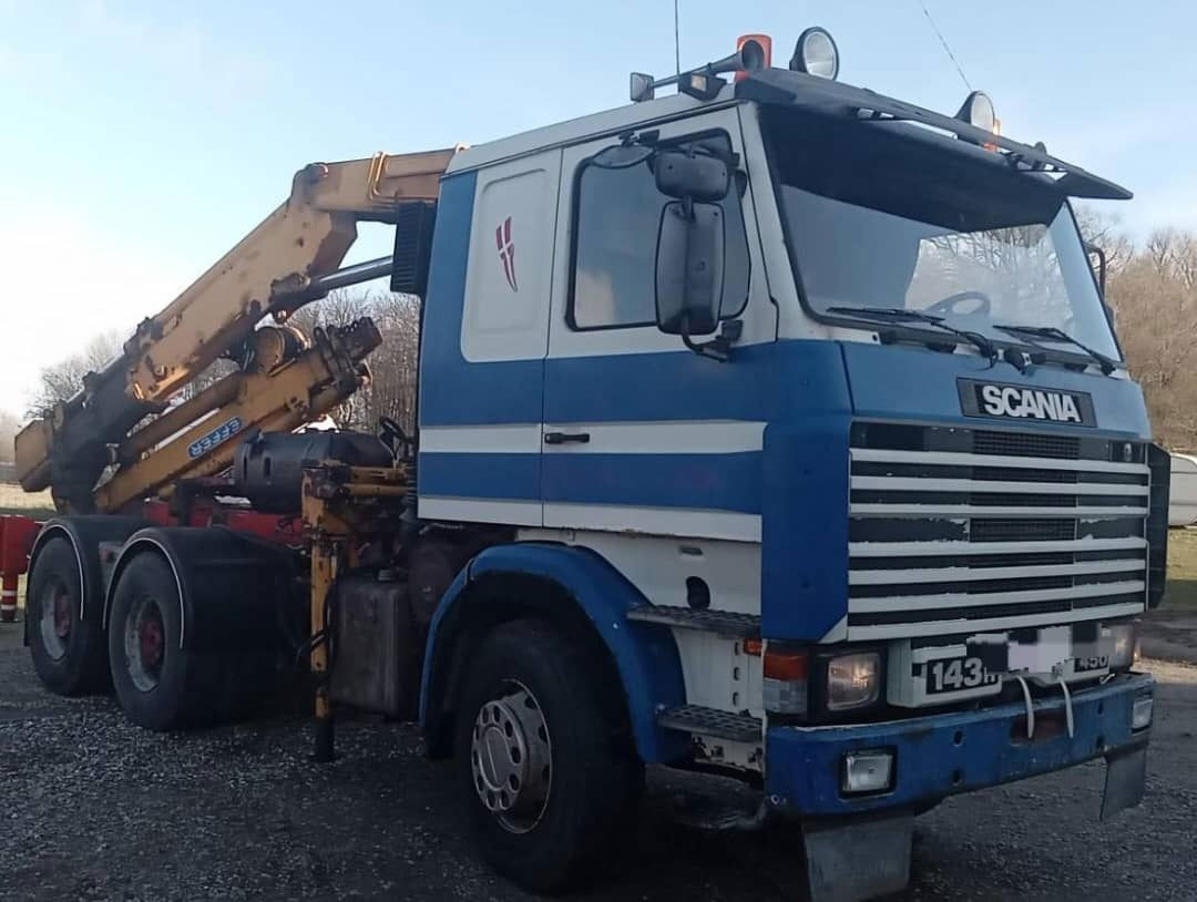 Scania R143-450 V8 Tractor unit with crane - وحدة جر: صورة 3 Scania R143-450 V8 Tractor unit with crane - وحدة جر: صورة 3