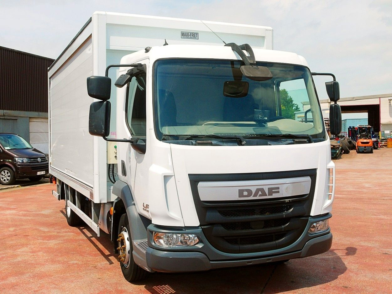 DAF LF 180 12 GETRANKENWAGEN LBW LUFT - شاحنة المشروبات: صورة 1 DAF LF 180 12 GETRANKENWAGEN LBW LUFT - شاحنة المشروبات: صورة 1