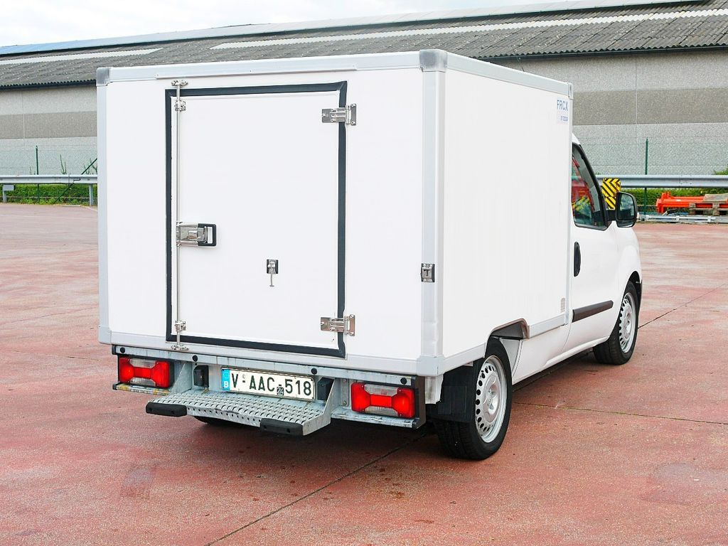 Fiat 1.3 DOBLO KUHLKOFFER RELEC FROD TR15 -20C - شاحنة مُبرّدة للتوصيل: صورة 5 Fiat 1.3 DOBLO KUHLKOFFER RELEC FROD TR15 -20C - شاحنة مُبرّدة للتوصيل: صورة 5