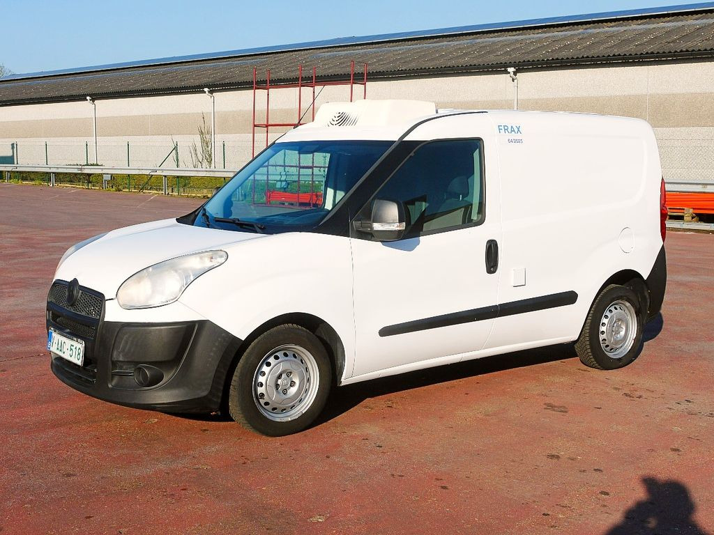 Fiat DOBLO 1.3 KUHLKASTENWAGEN RELEC FROID TR10 -20c - شاحنة مُبرّدة للتوصيل: صورة 3 Fiat DOBLO 1.3 KUHLKASTENWAGEN RELEC FROID TR10 -20c - شاحنة مُبرّدة للتوصيل: صورة 3