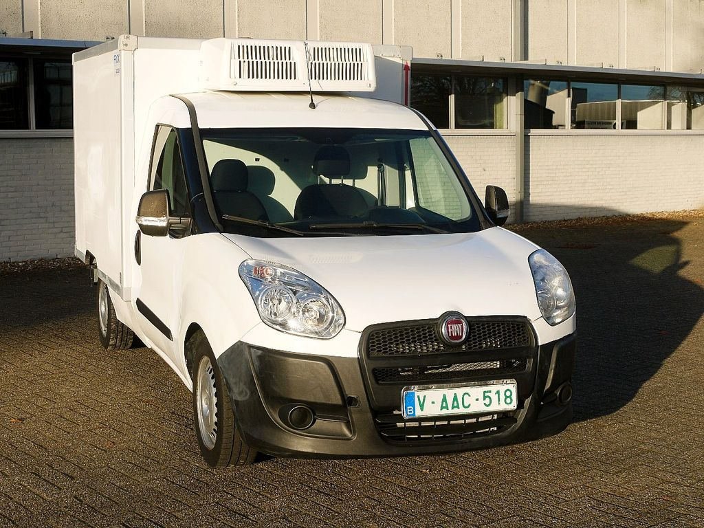 Fiat DOBLO 1.6 KUHLKOFFER CARRIER XARIOS -20 / AIRCO - شاحنة مُبرّدة للتوصيل: صورة 1 Fiat DOBLO 1.6 KUHLKOFFER CARRIER XARIOS -20 / AIRCO - شاحنة مُبرّدة للتوصيل: صورة 1