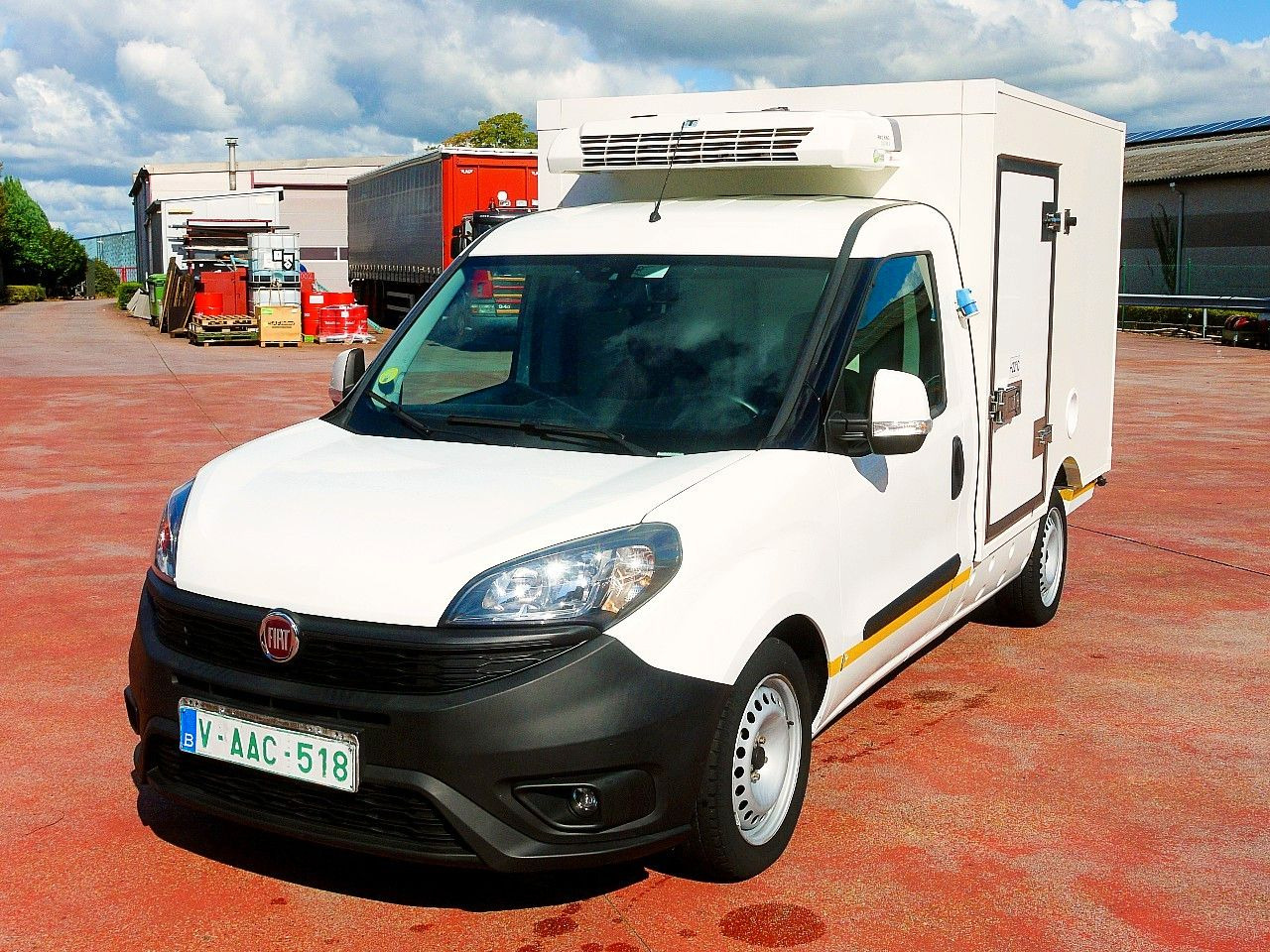Fiat DOBLO 1.6 KUHLKOFFER THERMOKING MT A/C - شاحنة مُبرّدة للتوصيل: صورة 5 Fiat DOBLO 1.6 KUHLKOFFER THERMOKING MT A/C - شاحنة مُبرّدة للتوصيل: صورة 5