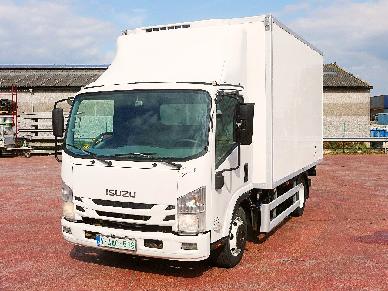 Isuzu N2R 75 KUHLKOFFER THERMOKING V500 MAX €6 - شاحنة مُبرّدة للتوصيل: صورة 5 Isuzu N2R 75 KUHLKOFFER THERMOKING V500 MAX €6 - شاحنة مُبرّدة للتوصيل: صورة 5