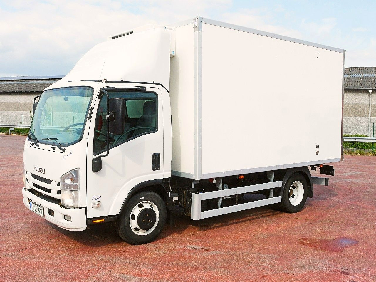 Isuzu N2R 75 KUHLKOFFER THERMOKING V500 MAX €6 - شاحنة مُبرّدة للتوصيل: صورة 4 Isuzu N2R 75 KUHLKOFFER THERMOKING V500 MAX €6 - شاحنة مُبرّدة للتوصيل: صورة 4