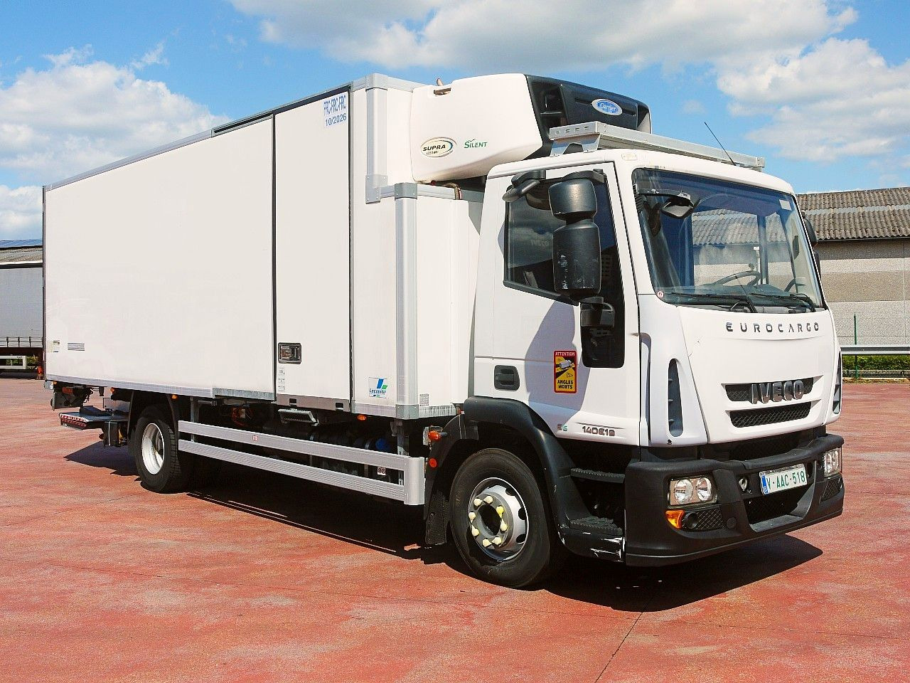 Iveco 140E19 EUROCARGO KUHLKOFFER CARRIER SUPRA 1250MT - شاحنة الفريزر: صورة 2 Iveco 140E19 EUROCARGO KUHLKOFFER CARRIER SUPRA 1250MT - شاحنة الفريزر: صورة 2