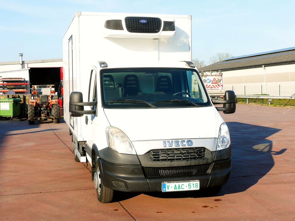 Iveco 35C13 DAILY KUHLKOFFER 4.4m CARIER PULSOR 600 MT - شاحنة مُبرّدة للتوصيل: صورة 1 Iveco 35C13 DAILY KUHLKOFFER 4.4m CARIER PULSOR 600 MT - شاحنة مُبرّدة للتوصيل: صورة 1
