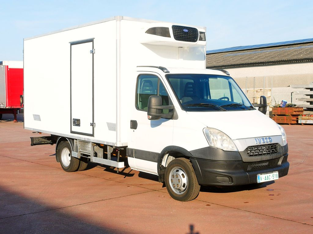 Iveco 35C13 DAILY KUHLKOFFER 4.4m CARIER PULSOR 600 MT - شاحنة مُبرّدة للتوصيل: صورة 2 Iveco 35C13 DAILY KUHLKOFFER 4.4m CARIER PULSOR 600 MT - شاحنة مُبرّدة للتوصيل: صورة 2