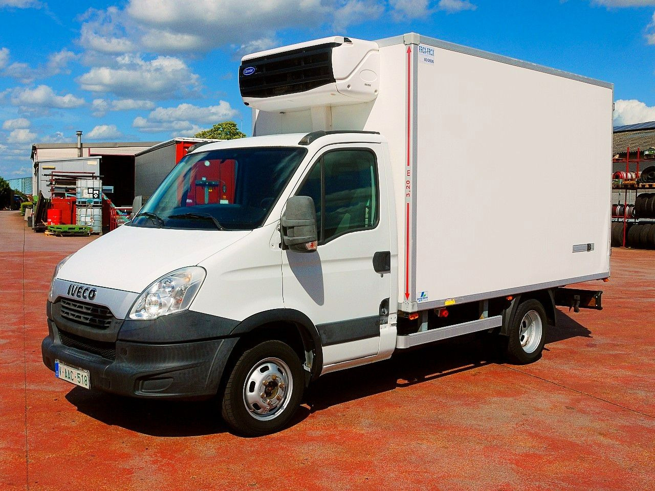 Iveco 35C13 DAILY KUHLKOFFER CARRIER XARIOS 600 MULTI - شاحنة مُبرّدة للتوصيل: صورة 4 Iveco 35C13 DAILY KUHLKOFFER CARRIER XARIOS 600 MULTI - شاحنة مُبرّدة للتوصيل: صورة 4